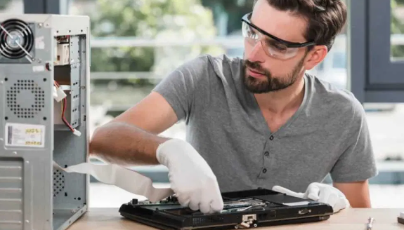 Servidores y Redes: Claves para una Infraestructura IT Sin Fallos con Paretzi